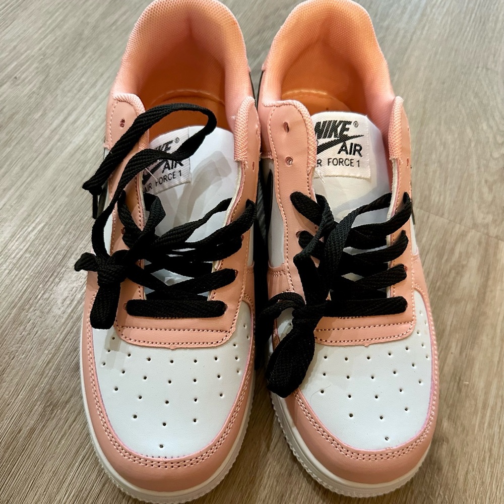 NWoT Nike Pink & White with Black Accents Air Force 1 sneakers